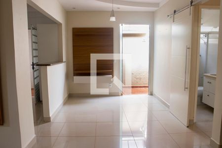 Sala de casa de condomínio para alugar com 2 quartos, 150m² em Jardim Interlagos, Ribeirão Preto