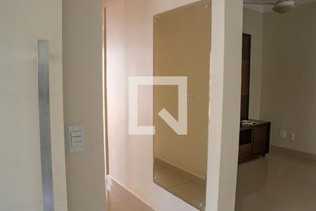 Corredor de casa de condomínio para alugar com 2 quartos, 150m² em Jardim Interlagos, Ribeirão Preto