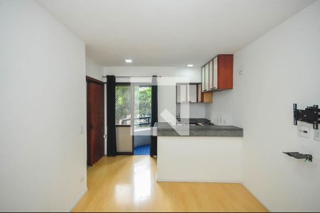 Sala de apartamento à venda com 1 quarto, 30m² em Vila Suzana, São Paulo