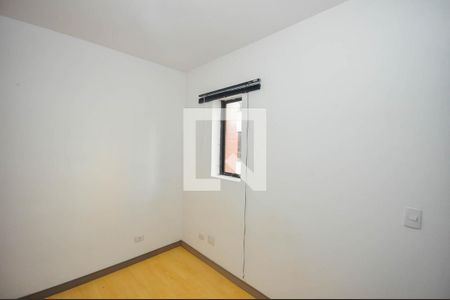 Quarto de apartamento à venda com 1 quarto, 30m² em Vila Suzana, São Paulo