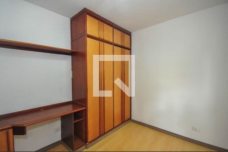 Quarto de apartamento à venda com 1 quarto, 30m² em Vila Suzana, São Paulo