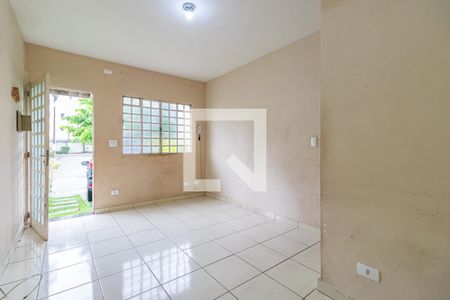 Sala de casa de condomínio à venda com 2 quartos, 62m² em Jardim Regina Alice, Barueri