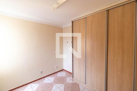 Apartamento à venda com 60m², 2 quartos e 1 vaga Apartamento à venda com 60m², 2 quartos e 1 vagaQuarto 02