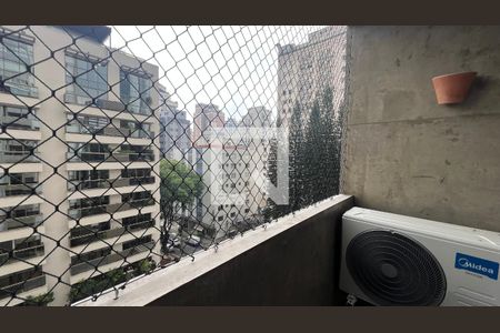 Varanda de apartamento para alugar com 3 quartos, 100m² em Paraíso, São Paulo