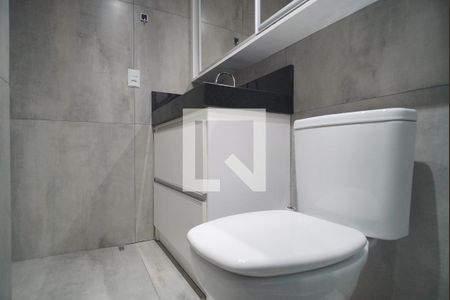 Banheiro de apartamento para alugar com 1 quarto, 33m² em Industrial, Novo Hamburgo