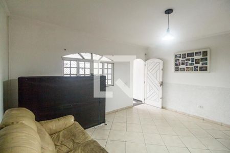 Sala de casa para alugar com 4 quartos, 180m² em Parque Jandaia, Carapicuíba