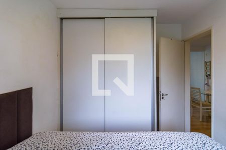 Quarto 1 de apartamento para alugar com 2 quartos, 46m² em Parque Munhoz, São Paulo