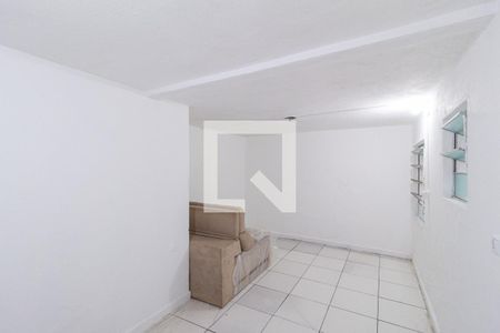 Quarto de casa para alugar com 1 quarto, 50m² em Km 18, Osasco