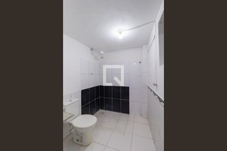 Banheiro de casa para alugar com 1 quarto, 50m² em Km 18, Osasco