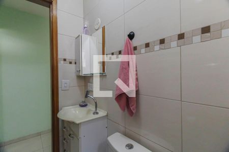 Lavabo de casa à venda com 3 quartos, 150m² em Vila Darli, São Paulo