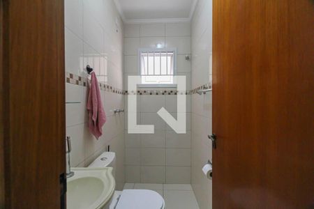 Lavabo de casa à venda com 3 quartos, 150m² em Vila Darli, São Paulo