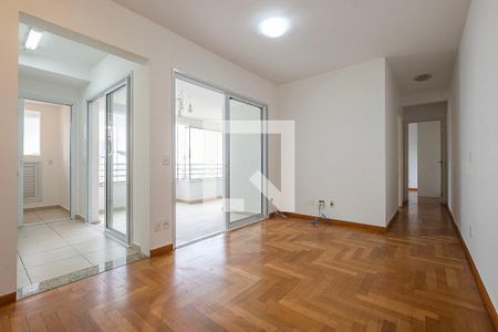 Sala de apartamento para alugar com 2 quartos, 67m² em Pinheiros, São Paulo