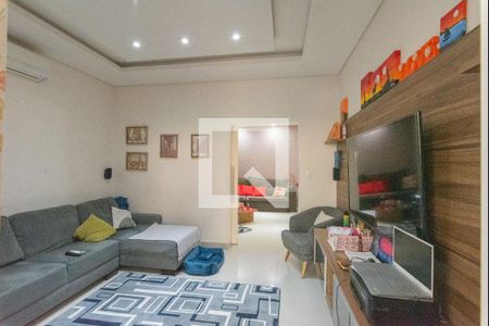 Sala de TV de casa de condomínio para alugar com 4 quartos, 317m² em Swiss Park, Campinas