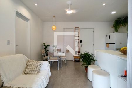 Sala de apartamento para alugar com 1 quarto, 51m² em Canto do Forte, Praia Grande