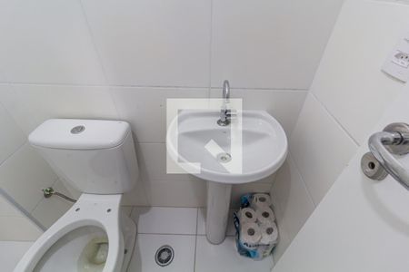 Apartamento para alugar com 32m², 2 quartos e sem vaga Apartamento para alugar com 32m², 2 quartos e sem vagaBanheiro