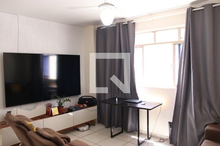 Sala de apartamento para alugar com 2 quartos, 60m² em Jardim Goiás, Goiânia