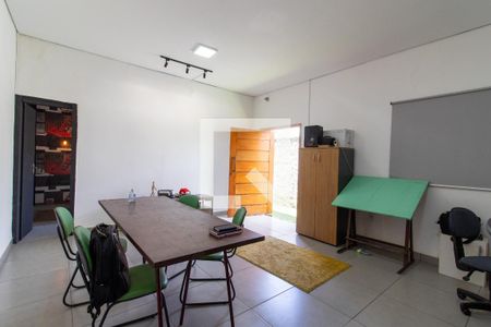 Sala de casa para alugar com 2 quartos, 152m² em Vila Angelino Rossi, Campinas