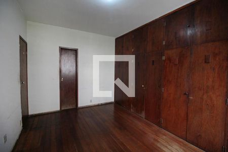 Suite de apartamento para alugar com 4 quartos, 140m² em Cruzeiro, Belo Horizonte