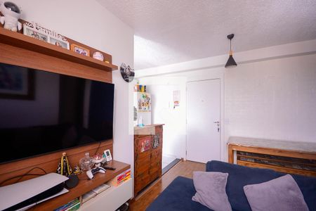 Sala  de apartamento para alugar com 2 quartos, 42m² em Jardim Santa Emilia, São Paulo