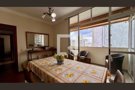 Sala de apartamento à venda com 3 quartos, 115m² em Serra, Belo Horizonte