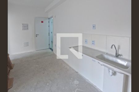 Sala/Cozinha de apartamento à venda com 2 quartos, 34m² em Vila Mangalot, São Paulo