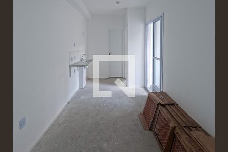 Sala/Cozinha de apartamento à venda com 2 quartos, 34m² em Vila Mangalot, São Paulo