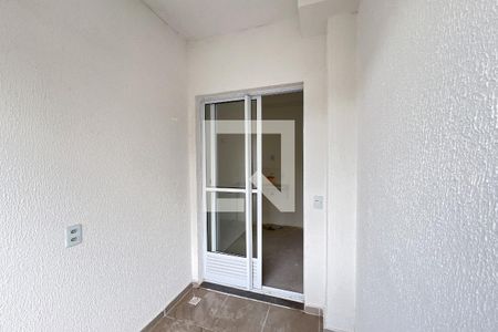 Apartamento à venda com 34m², 2 quartos e sem vaga Apartamento à venda com 34m², 2 quartos e sem vagaVaranda