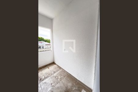 Apartamento à venda com 34m², 2 quartos e sem vaga Apartamento à venda com 34m², 2 quartos e sem vagaVaranda