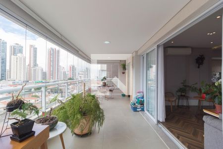 Varanda de apartamento à venda com 3 quartos, 209m² em Tatuapé, São Paulo