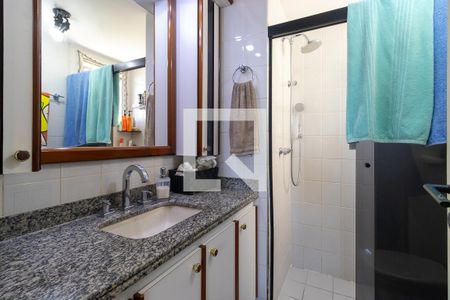 Banheiro da suíte de apartamento para alugar com 3 quartos, 84m² em Ponte Preta, Campinas