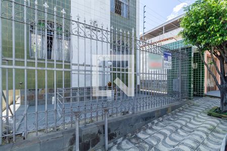 Apartamento à venda com 60m², 3 quartos e 1 vaga Apartamento à venda com 60m², 3 quartos e 1 vagaFachada