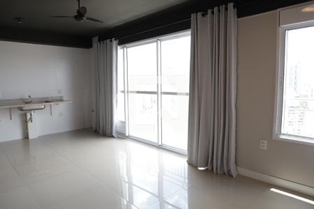 Sala/Cozinha de apartamento para alugar com 2 quartos, 96m² em Setor Oeste, Goiânia