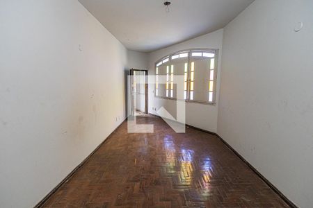 Sala de casa para alugar com 4 quartos, 359m² em Padre Eustáquio, Belo Horizonte