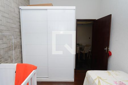 Quarto 2 de casa à venda com 5 quartos, 360m² em Monte Castelo, Contagem