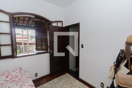 Quarto 1 de casa à venda com 5 quartos, 360m² em Monte Castelo, Contagem