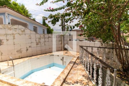 Vista a Sala de casa à venda com 2 quartos, 150m² em Fonseca, Niterói