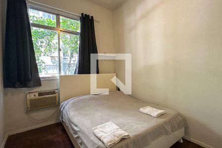 Quarto de apartamento à venda com 1 quarto, 40m² em Leme, Rio de Janeiro