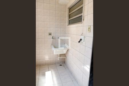 Apartamento à venda com 60m², 3 quartos e 1 vaga Apartamento à venda com 60m², 3 quartos e 1 vagaLavanderia