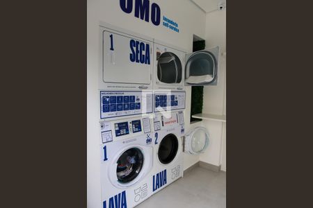 Apartamento à venda com 60m², 3 quartos e 1 vaga Apartamento à venda com 60m², 3 quartos e 1 vagaLavanderia