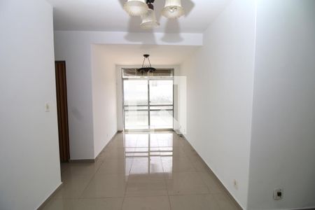 Sala de apartamento para alugar com 2 quartos, 65m² em Irajá, Rio de Janeiro