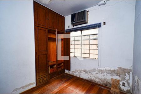 Casa à venda com 4 quartos, 170m² em Horto Florestal, Belo Horizonte