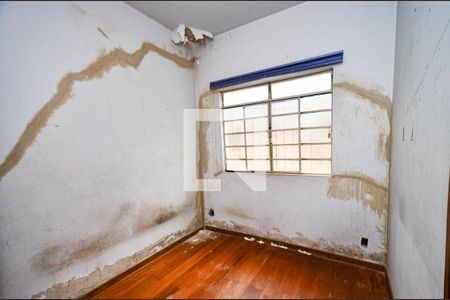 Casa à venda com 4 quartos, 170m² em Horto Florestal, Belo Horizonte