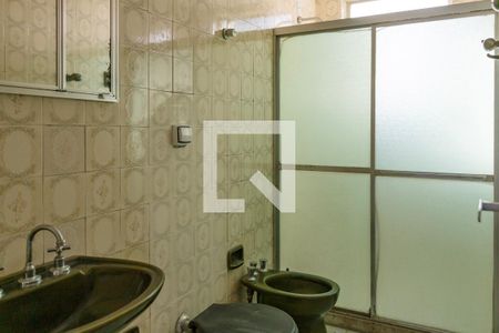 Banheiro de apartamento para alugar com 2 quartos, 90m² em Cristal, Porto Alegre