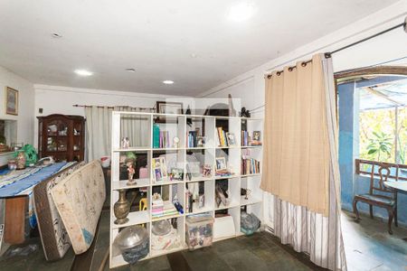 Sala de casa à venda com 4 quartos, 400m² em Tijuca, Rio de Janeiro