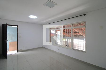 Casa para alugar com 3 quartos, 120m² em Vila do Castelo, São Paulo