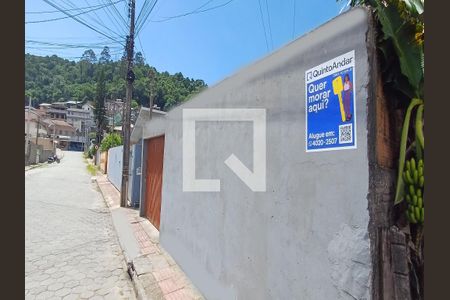 Casa para alugar com 160m², 4 quartos e 5 vagas Casa para alugar com 160m², 4 quartos e 5 vagasPlaca