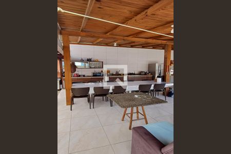 Casa para alugar com 160m², 4 quartos e 5 vagas Casa para alugar com 160m², 4 quartos e 5 vagasCozinha