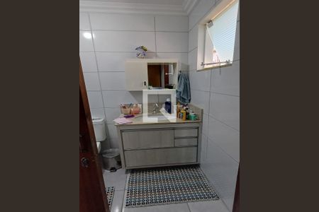 Casa para alugar com 160m², 4 quartos e 5 vagas Casa para alugar com 160m², 4 quartos e 5 vagasBanheiro da Suíte 1