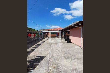 Casa para alugar com 160m², 4 quartos e 5 vagas Casa para alugar com 160m², 4 quartos e 5 vagasGaragem e Àrea do quintal