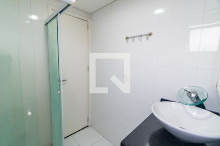 Banheiro da Suíte de apartamento para alugar com 3 quartos, 74m² em Vila do Encontro, São Paulo